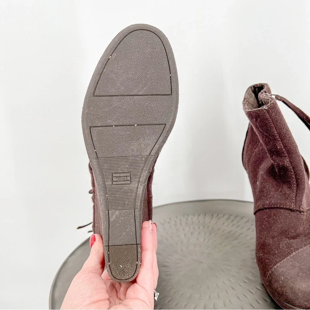 Tom’s Brown Wedge Booties
